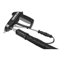 Versashot Extrusion handgun and hose assembly for conveyor lines